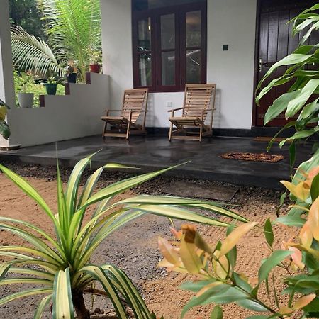 Manju Homestay Sigiriya Buitenkant foto