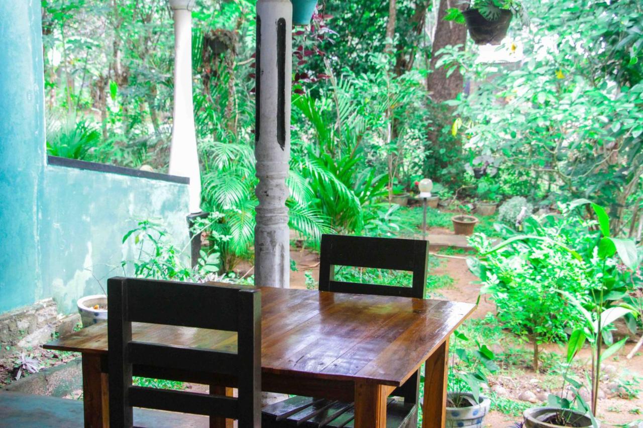 Manju Homestay Sigiriya Buitenkant foto