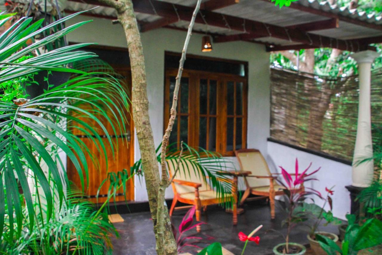 Manju Homestay Sigiriya Buitenkant foto