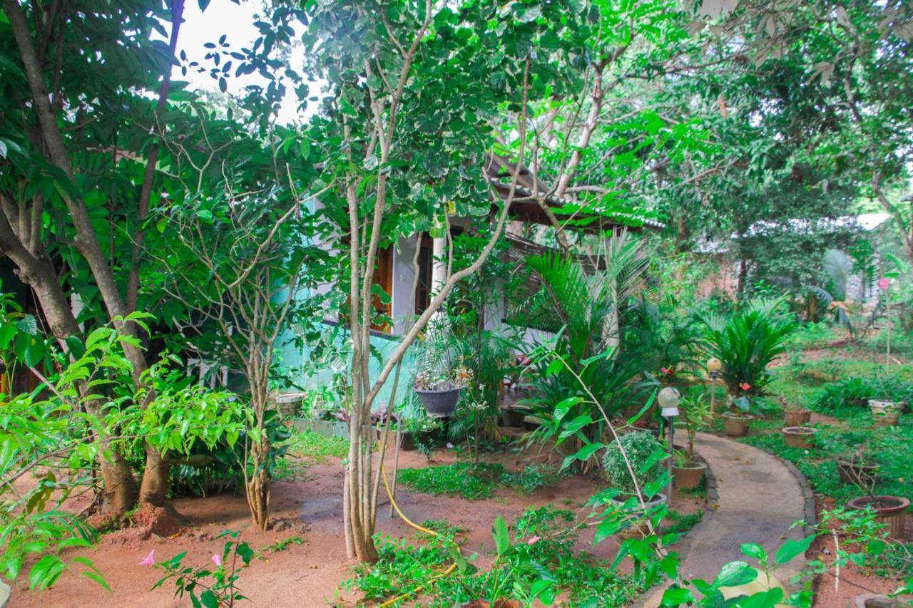 Manju Homestay Sigiriya Buitenkant foto